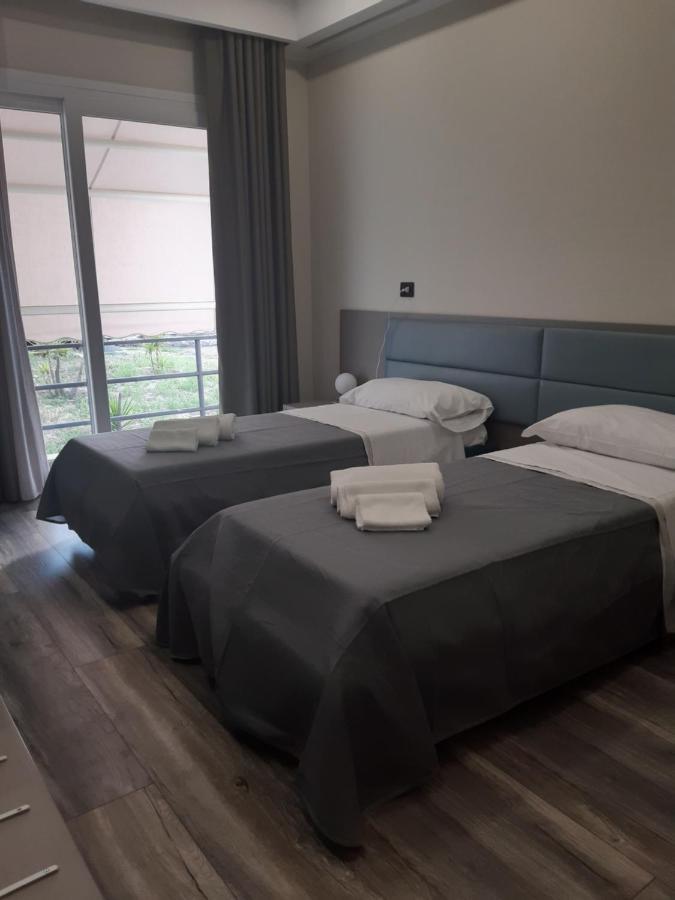 Saraceno Hotel Vibo Valentia Marina Exterior photo